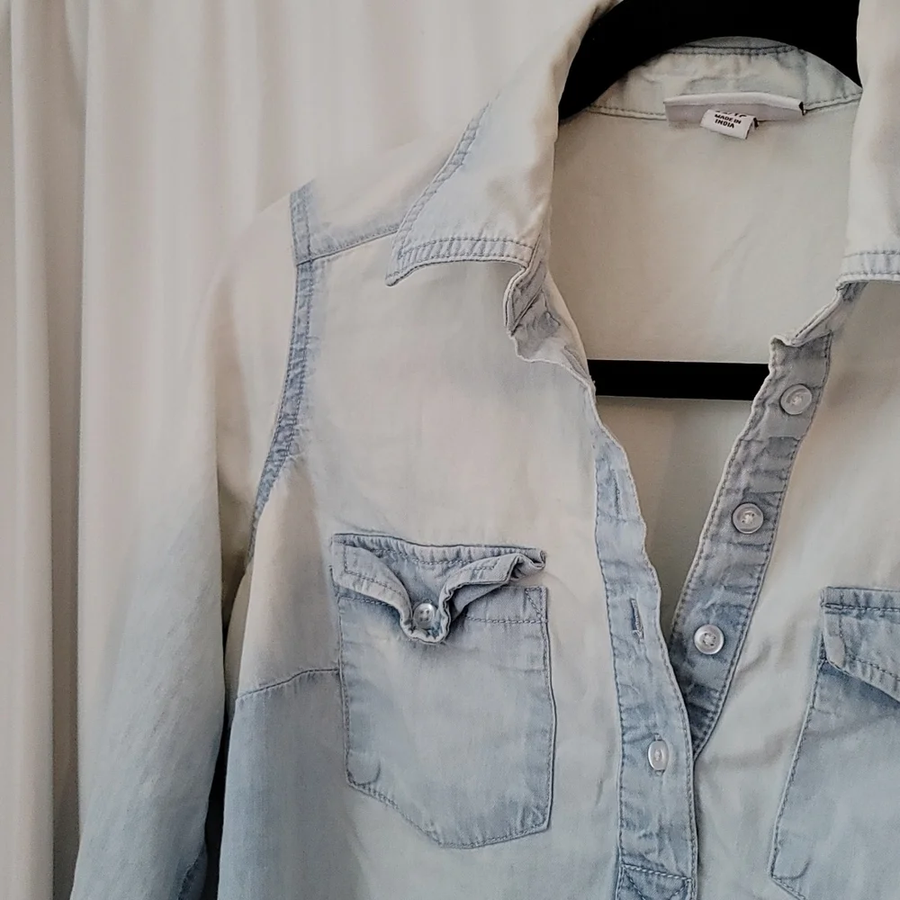 Maternity Chambray Bleach Dye Top - Picture 2 of 4